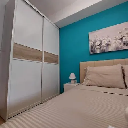 Apartment Urban Comfort *
